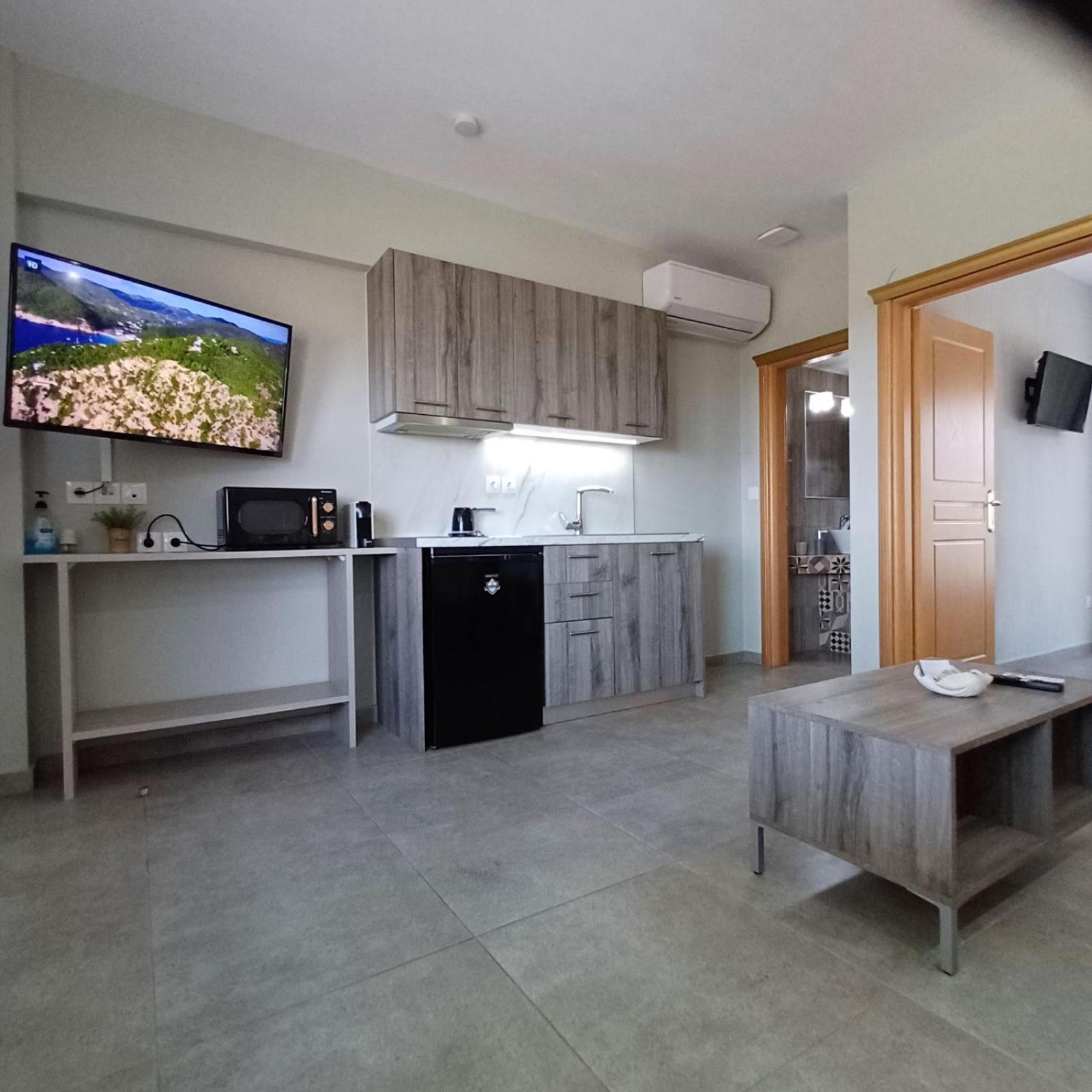 Onar By The Sea Luxurious Apartments Flogita Exteriör bild